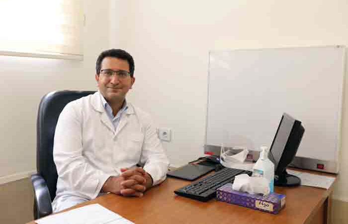 دکتر آرش انیسیان / رئیس بیمارستان ابن سینا